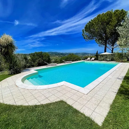 Between Montefalco And Bevagna - 3 Kms Walk To Shops, Bars And Restaurants